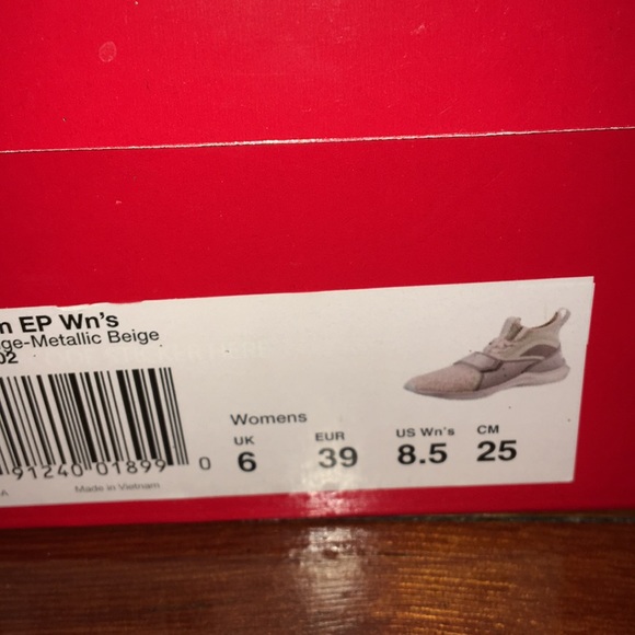 Puma shoes - Picture 4 of 4